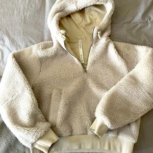 Lululemon Textured Fleece 1/2 Zip - Brand new never worn